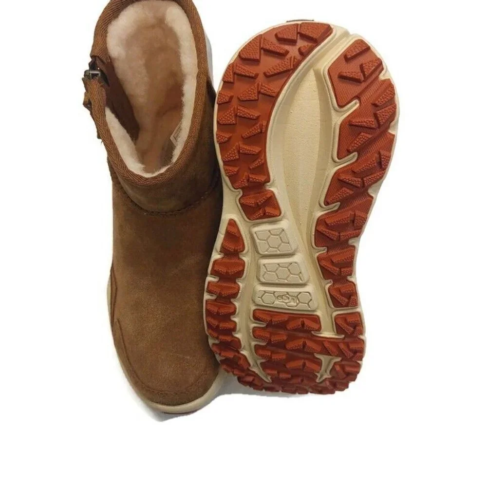UGG CA805 Classic Weather Casual Waterproof Boots 1112369 Chestnut Mens Size 4